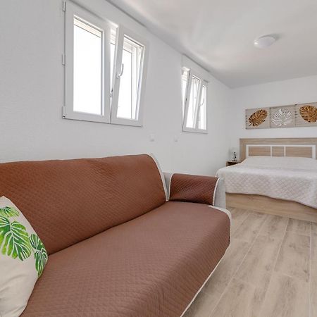 Apartments Cura Beach تورّيفيِخا المظهر الخارجي الصورة